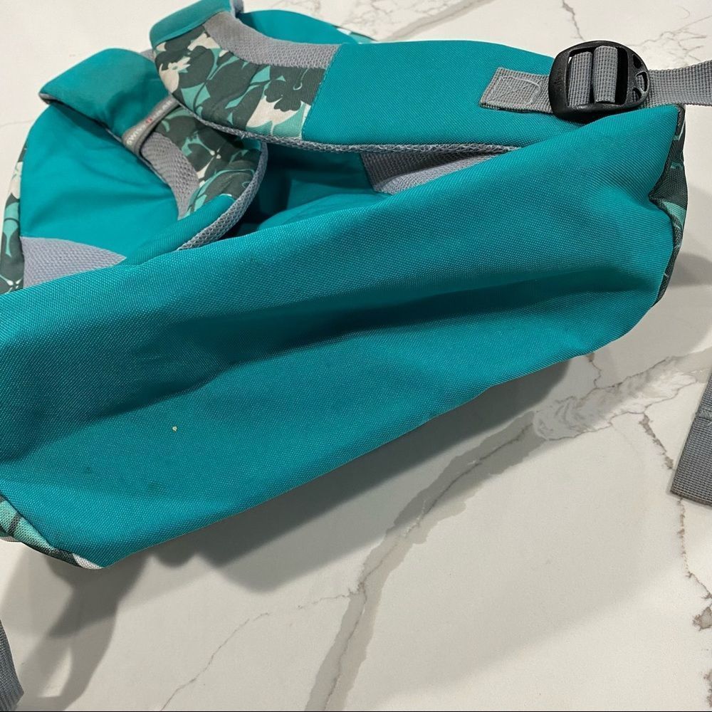 SWISS Backpack - Picture 9 of 9